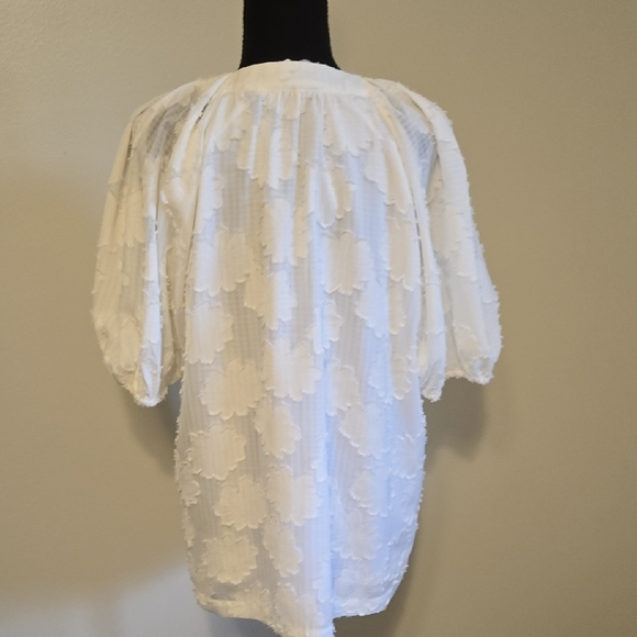 Anne Klein Off White Floral Textured Blouse - Picture 4 of 7